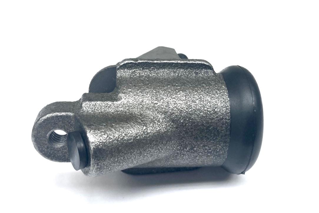 Wheel Cylinder - Front Left, Lower - Thumbnail 2