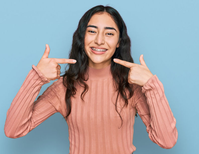 Affordable braces and Invisalign guide — blog post thumbnail