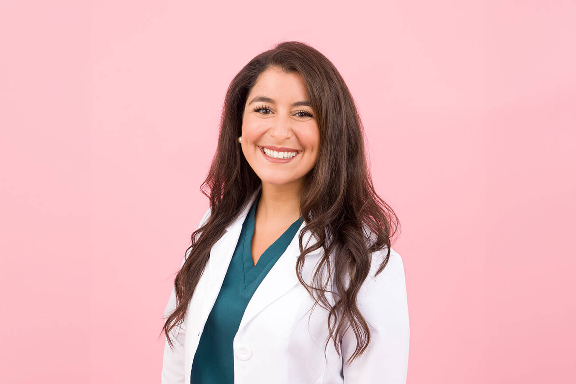 headshot of Dr. Petra Bachour