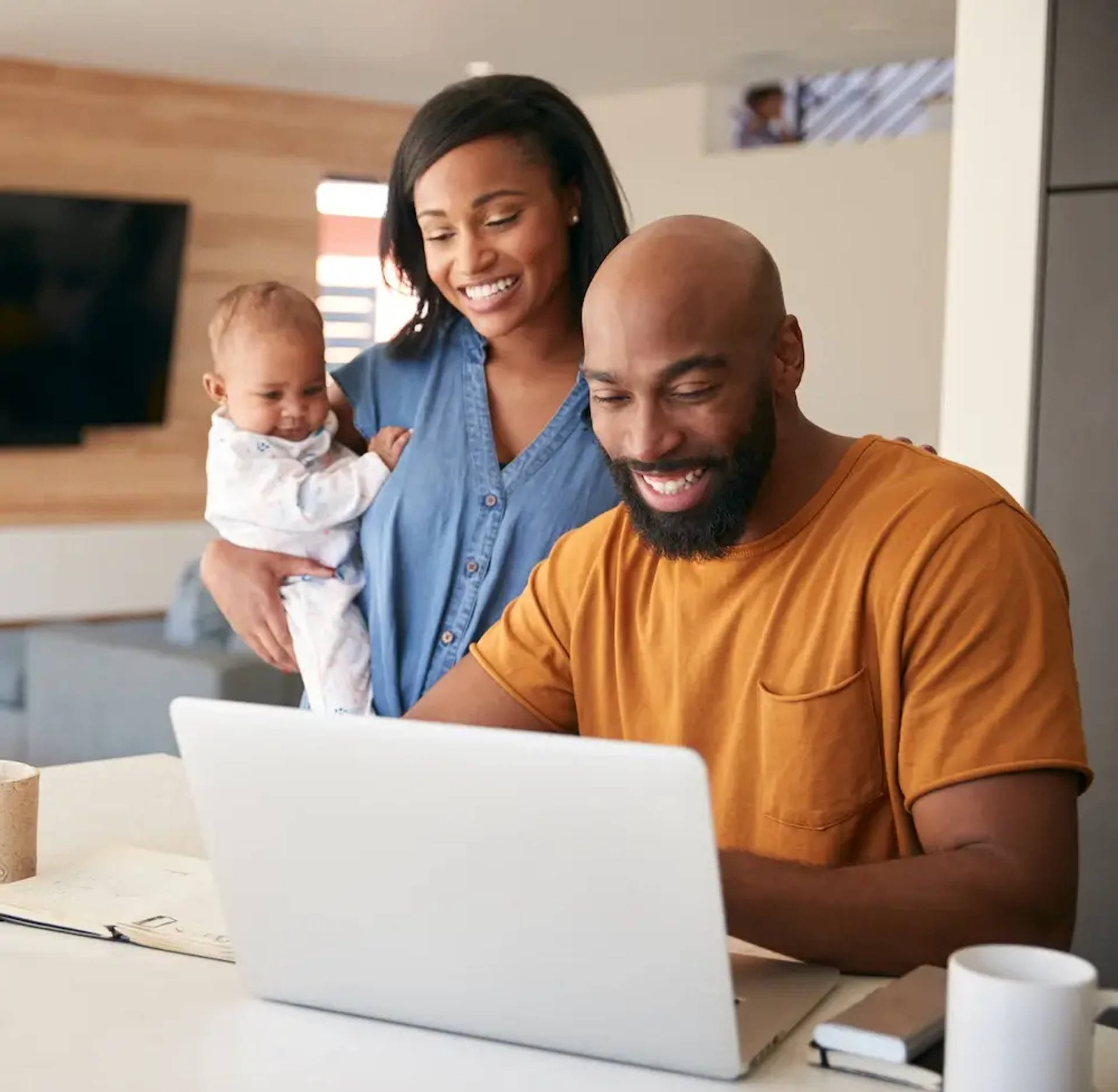 family on laptop