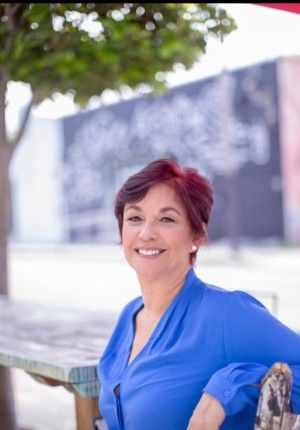 Charo Navarro Realtor Photo