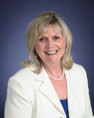 Elaine Dodson Realtor Photo