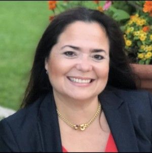 Laura Fuentes-Rivera Realtor Photo