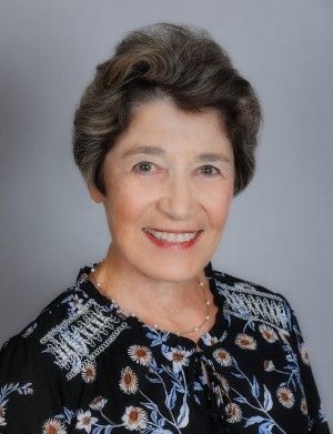 Sharon Rhodes Realtor Photo