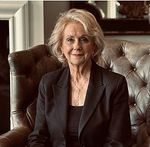 Charlotte Ayers Realtor Photo