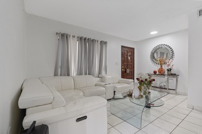 house photo 3