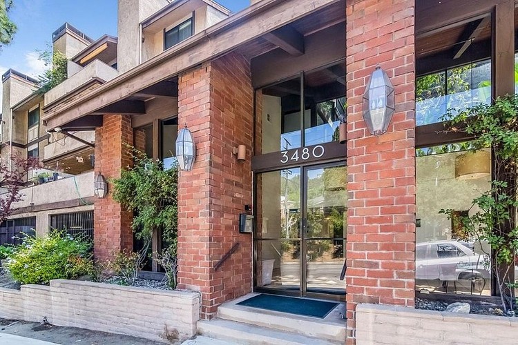 3480 Barham Blvd Apt 313