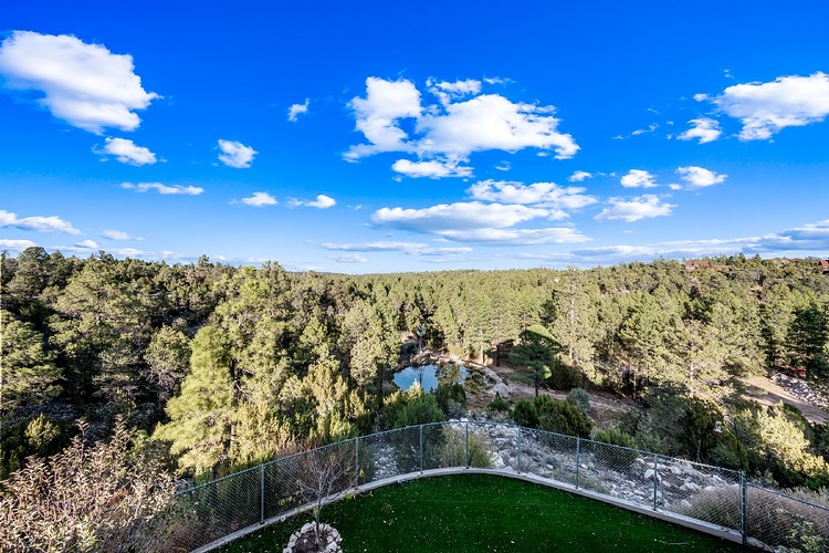 2262 Meadow Trail