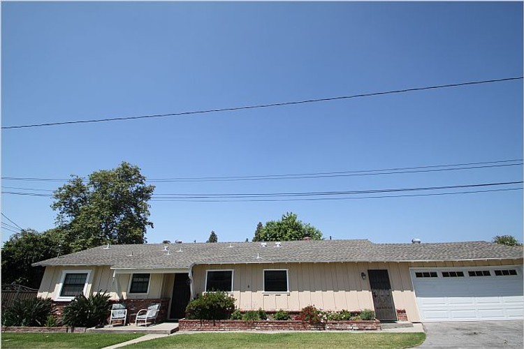 9823 Garibaldi Ave.