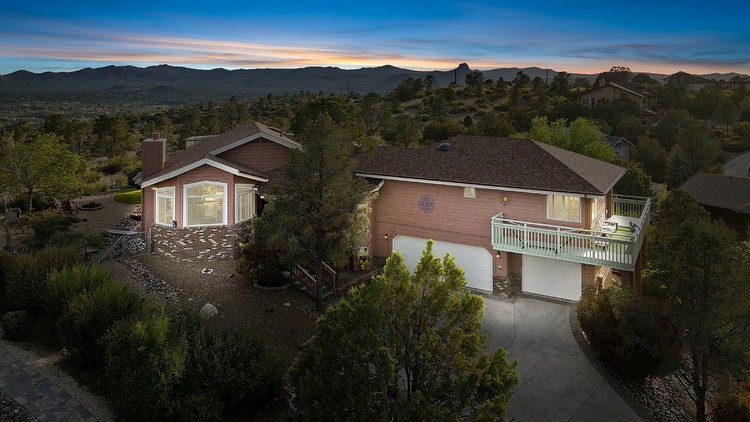 1514 Eagle Crest Drive