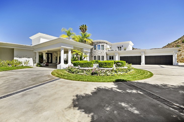 29535 Mulholland Hwy