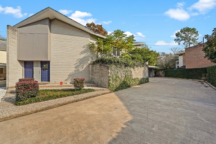 6301 Deerwood Road