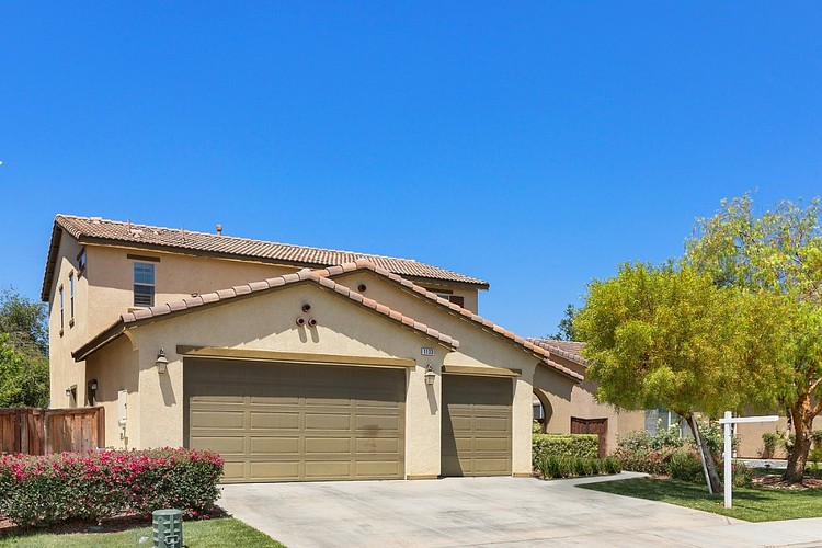 1133 Periwinkle Ln