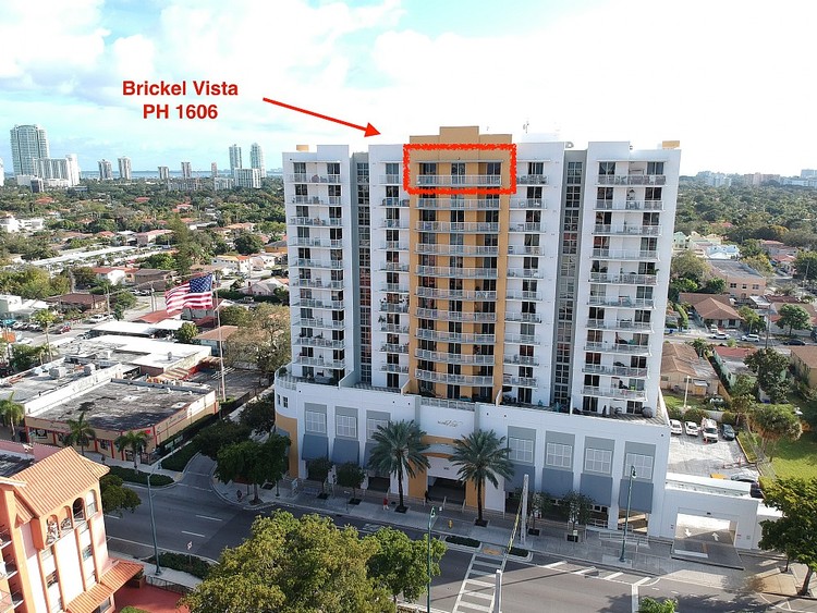 900 SW 8 Street