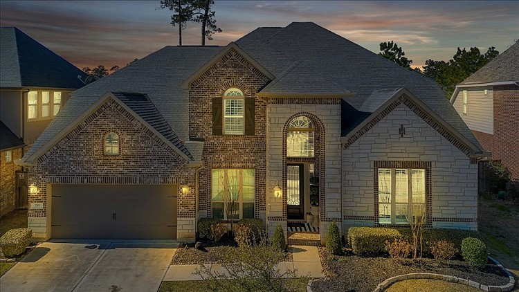 755 Majestic Shores Lane