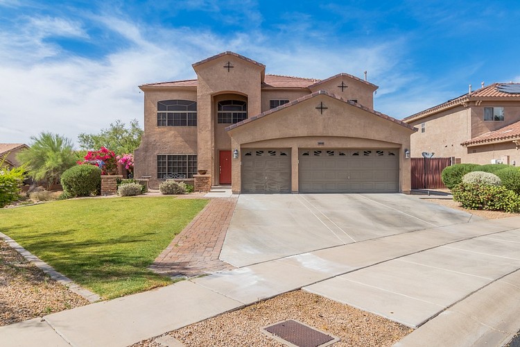 2428 W Tumbleweed Drive