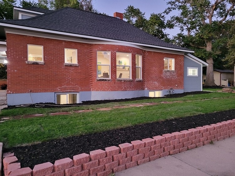 3196 S. Lincoln Street