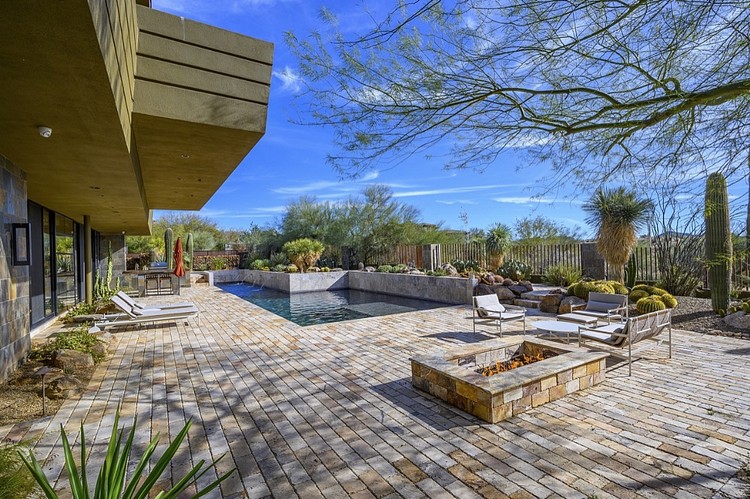 10865 E Winter Sun Drive