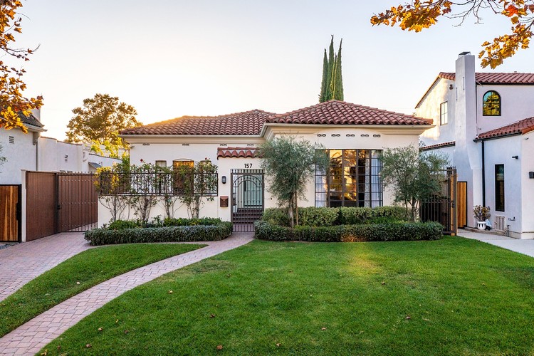 157 S Citrus Avenue,