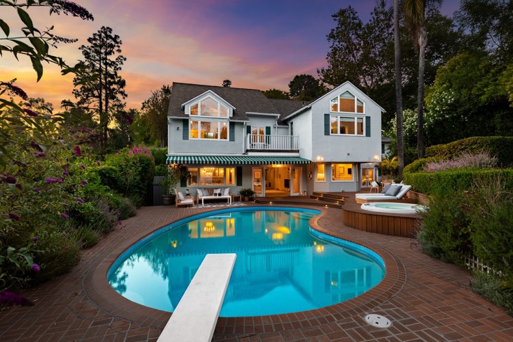 11818 Laurel Hills Road,