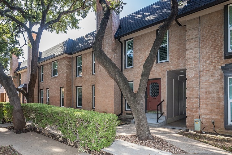 7818 Meadow Park Dr.
