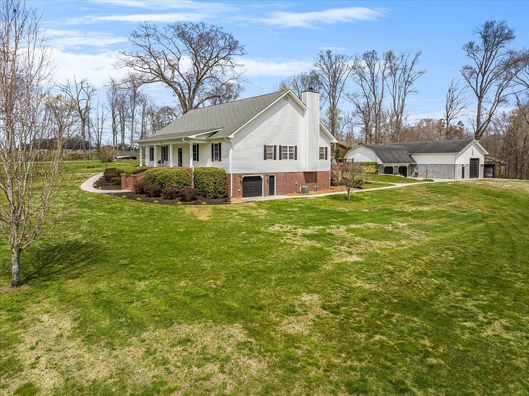 2229 Gibson Circle