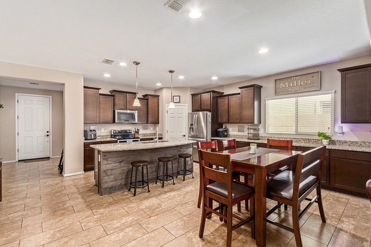 11041 E Tripoli Ave