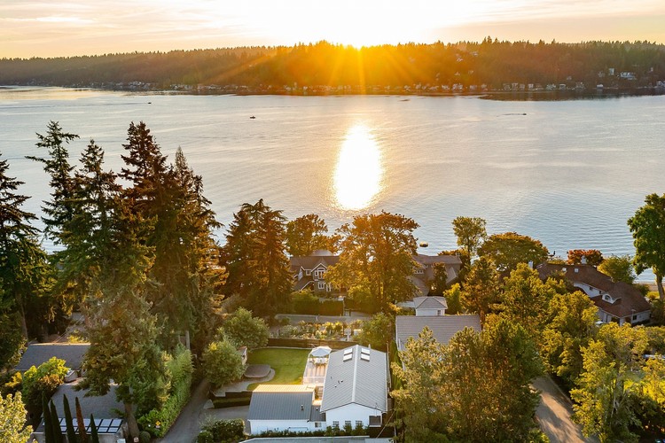 1703 E Lake Sammamish Parkway NE