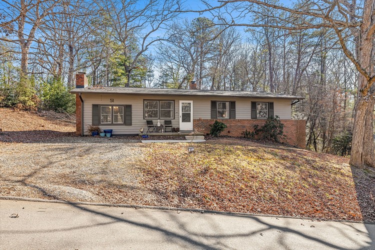 51 Campground Rd