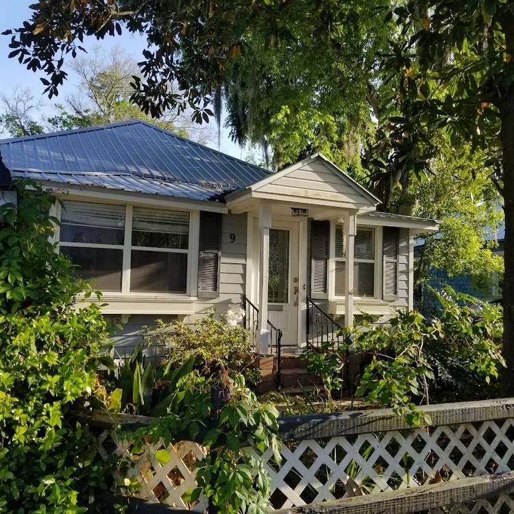 9 East Lane