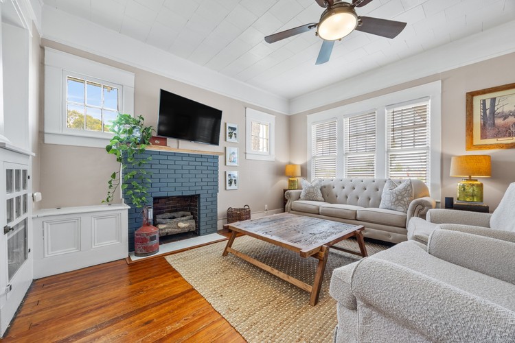 house photo 2