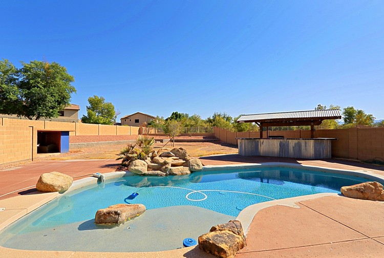 5319 W. Beverly Road