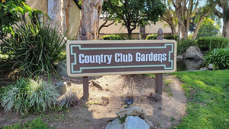 3673 Country Club Dr Unit C