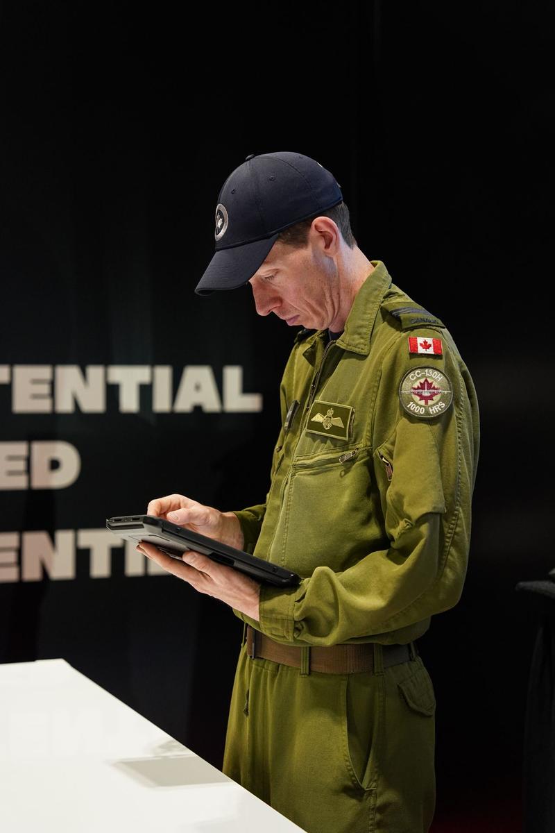Presencia latina en las Fuerzas Armadas Canadienses: Un análisis demográfico