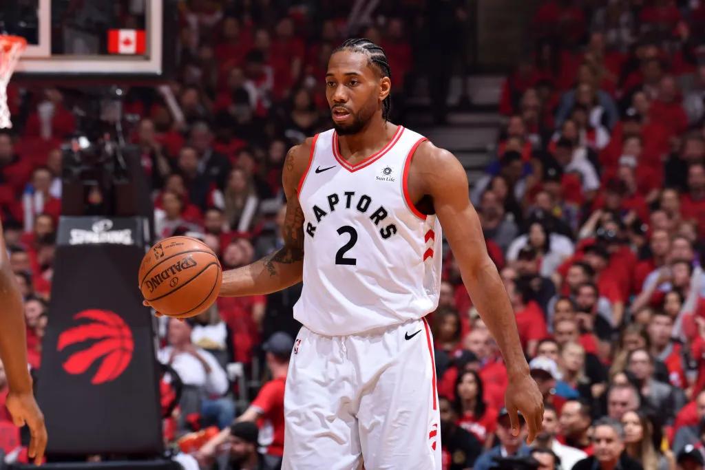 El retorno de Kawhi Leonard a Toronto: Un análisis de riesgo financiero y deportivo