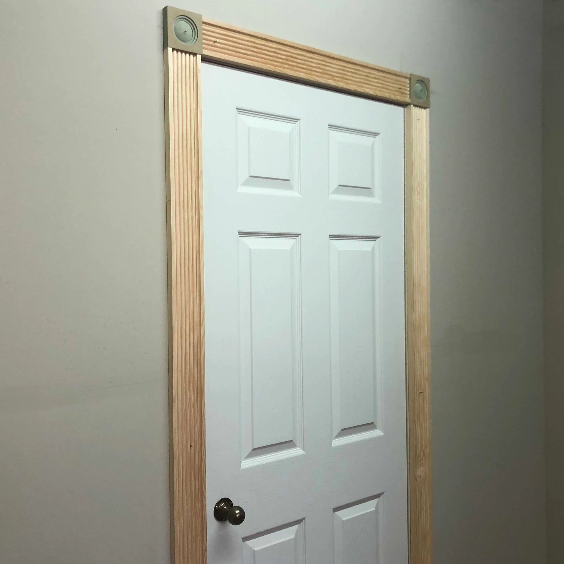 Door architrave Replacement