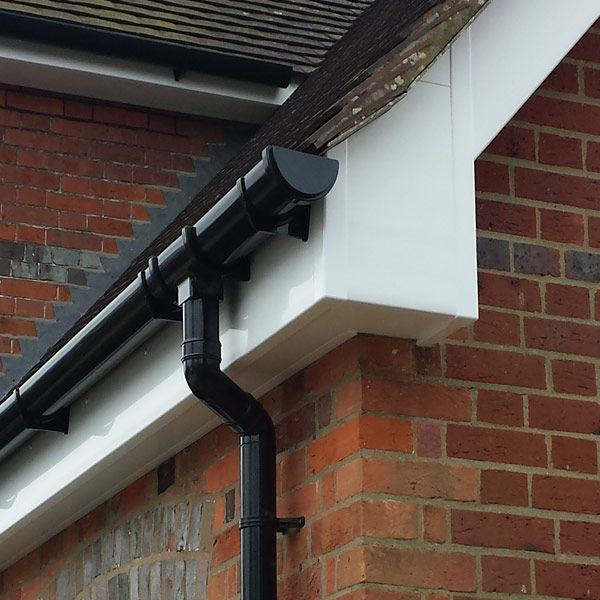 UPVC round Guttering Replacement 6 lilging meter