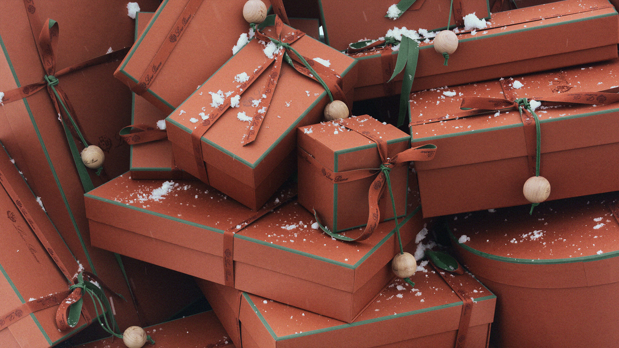 高端羊绒衫展示