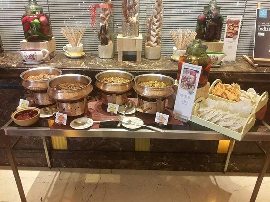 Buffet dishes at ITC Grand Central in Mumbai - BookMyBuffet