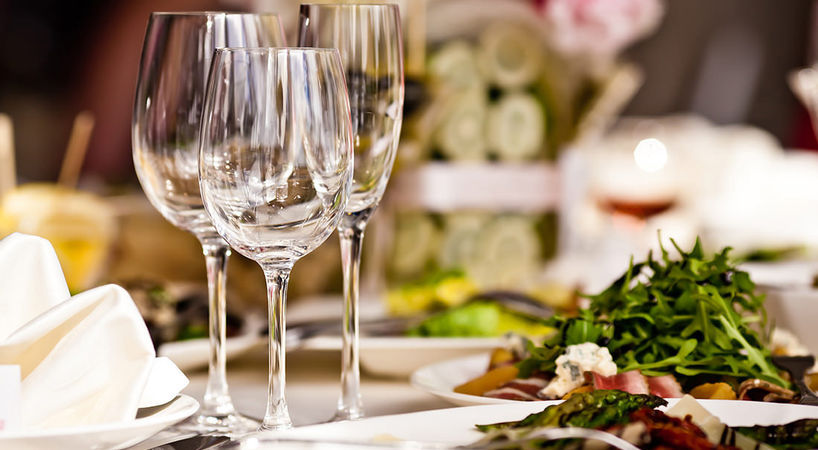 Sunday Brunch Alcoholic buffet at Radisson Pune in Hyderabad - BookMyBuffet