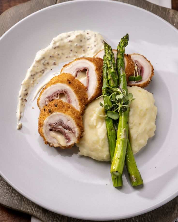 Dinner Buffet buffet at Sheraton Hyderabad in Hyderabad - BookMyBuffet