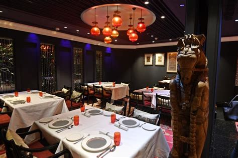 Bidri Riyasati Non-Vegetarian Set Menu buffet at Hyderabad Marriott Hotel and Convention Centre in Hyderabad - BookMyBuffet