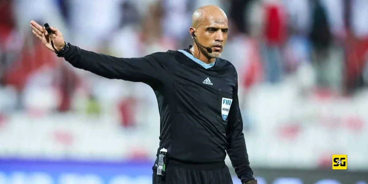 Ingat Wasit Ahmed Al Kaf yang Lakukan Kontroversi 90 + 6 = 99? Ini Nasibnya Sekarang!
