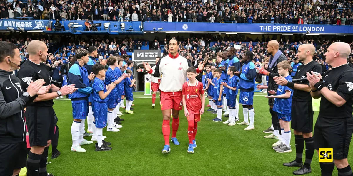 Troy Deeney Sindir Tradisi Guard of Honour: Omong Kosong Belaka!