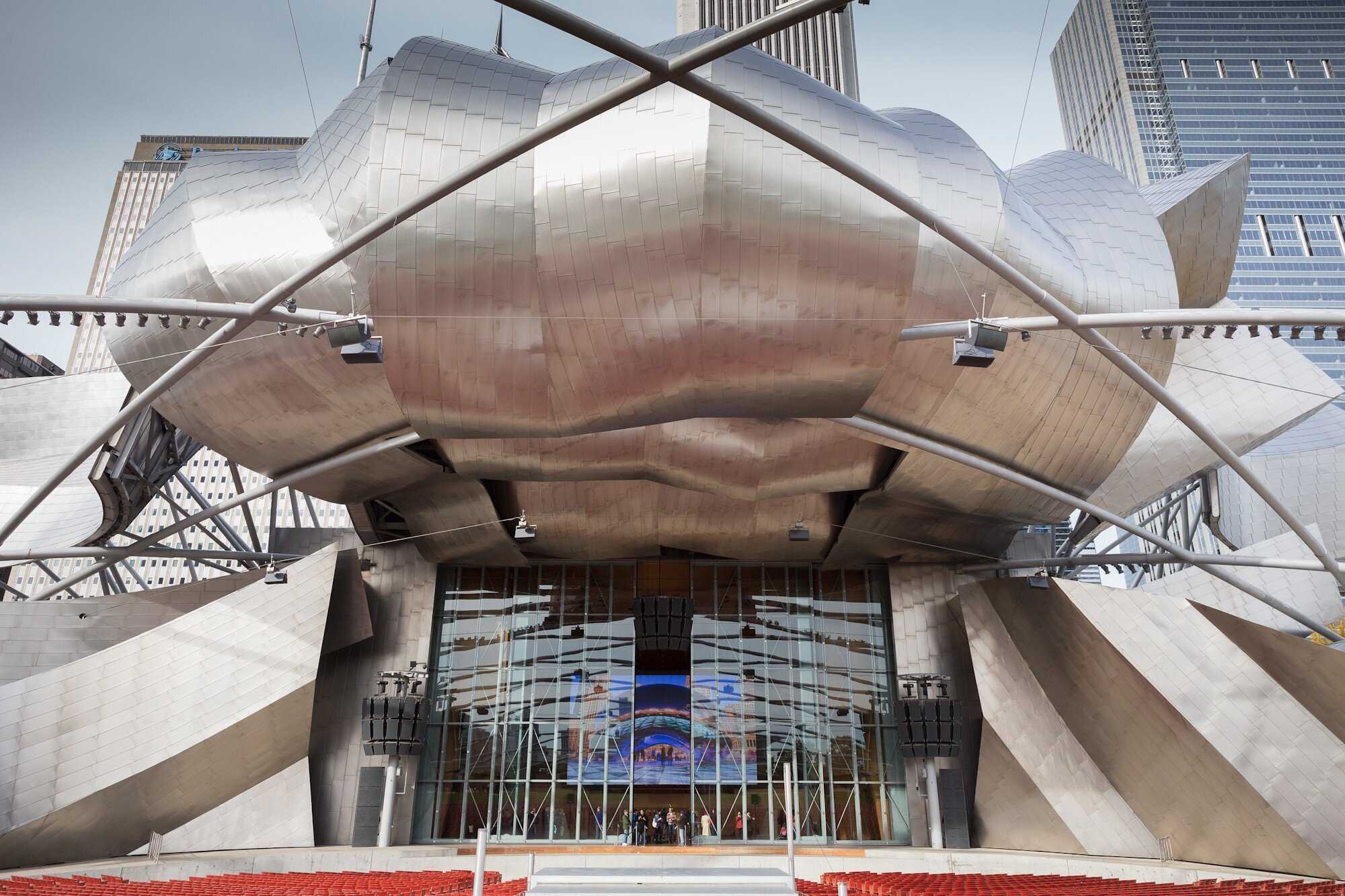 A photo of the Pritzker Pavilion