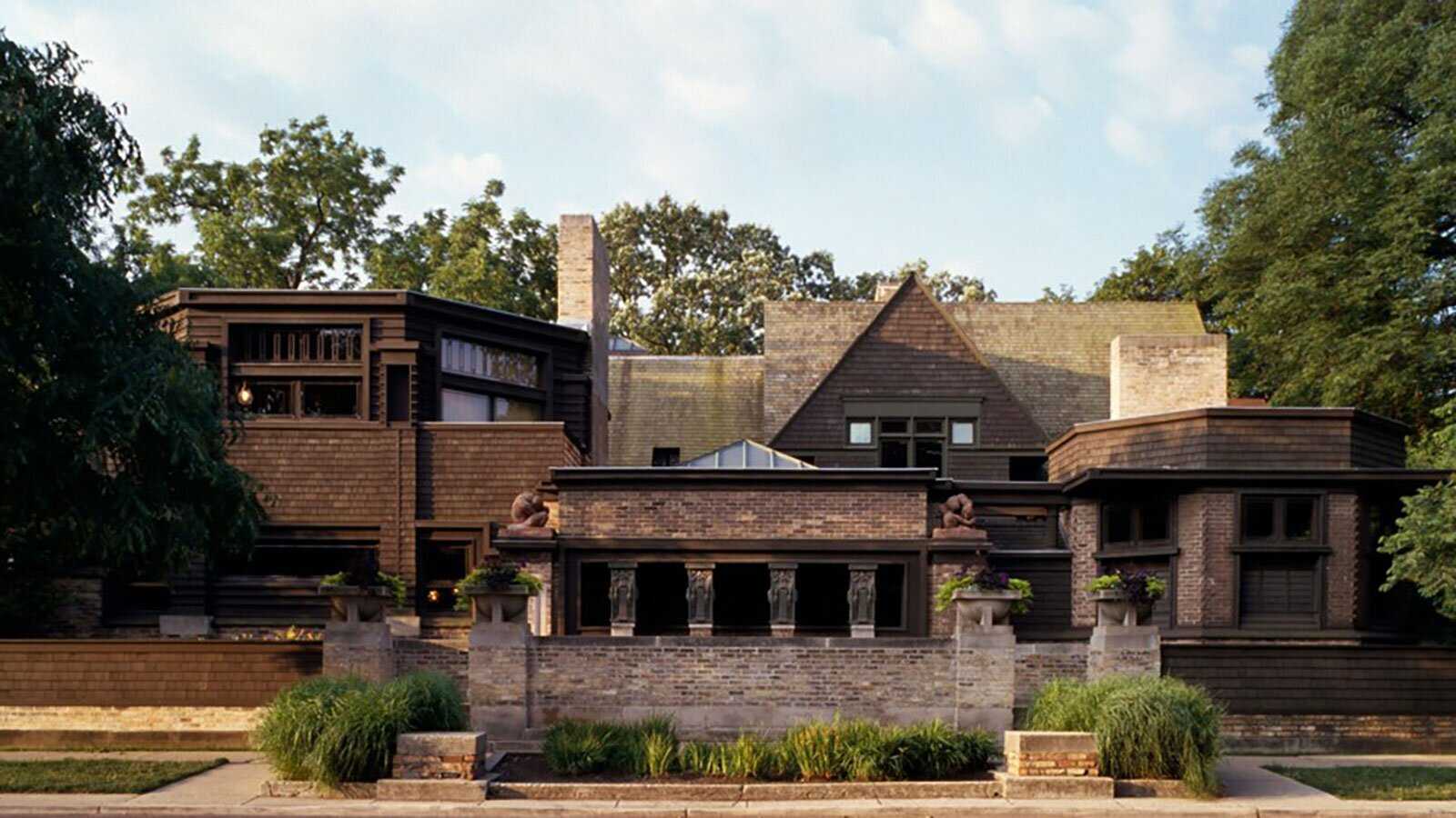 A photo of the Frank Lloyd Wright Home and Studio in Oak Park.