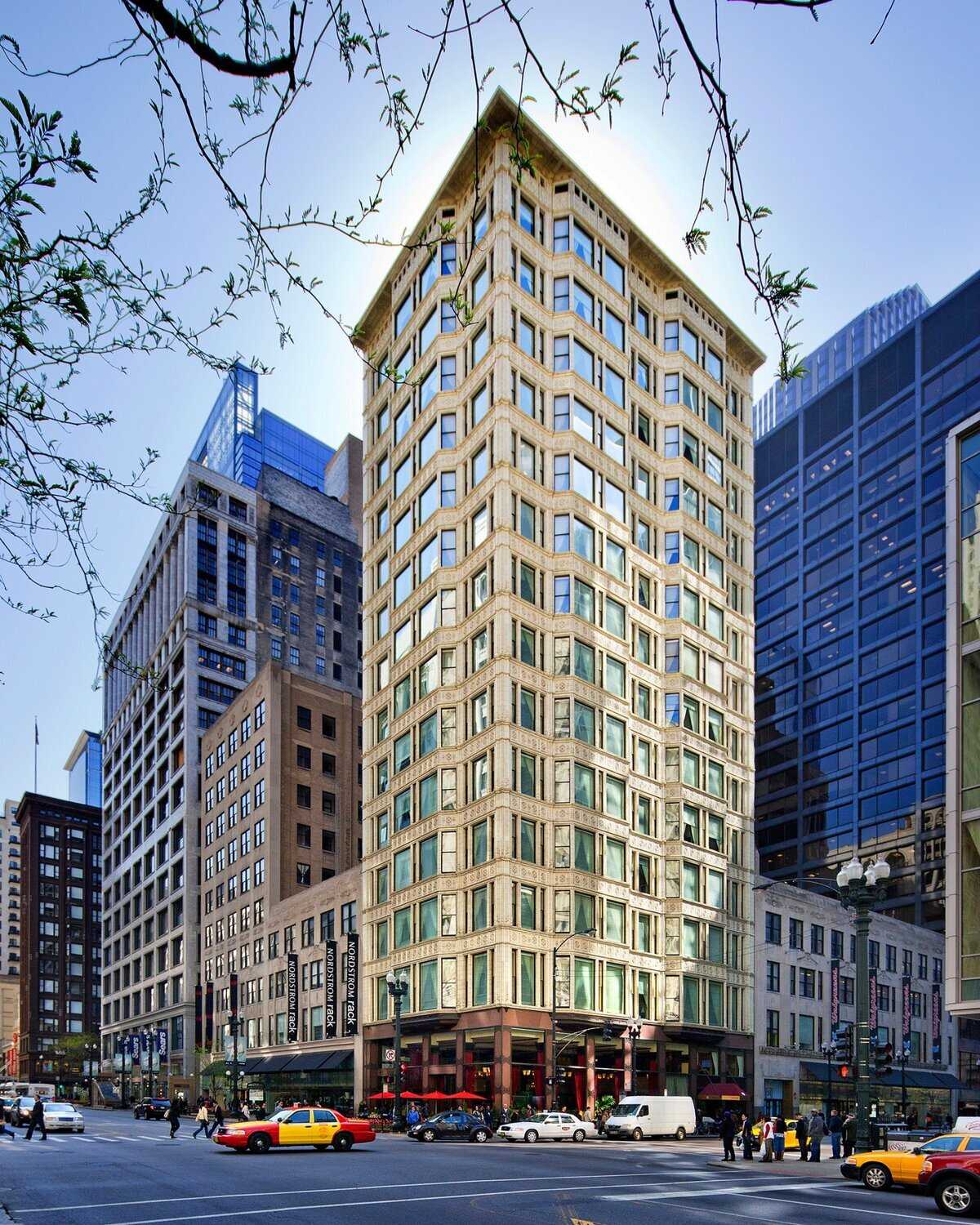 A photo of the Reliance Building.