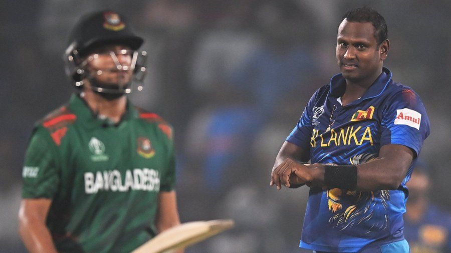 Watch: Angelo Mathews signals 'time over' after dismissing Shakib Al Hasan