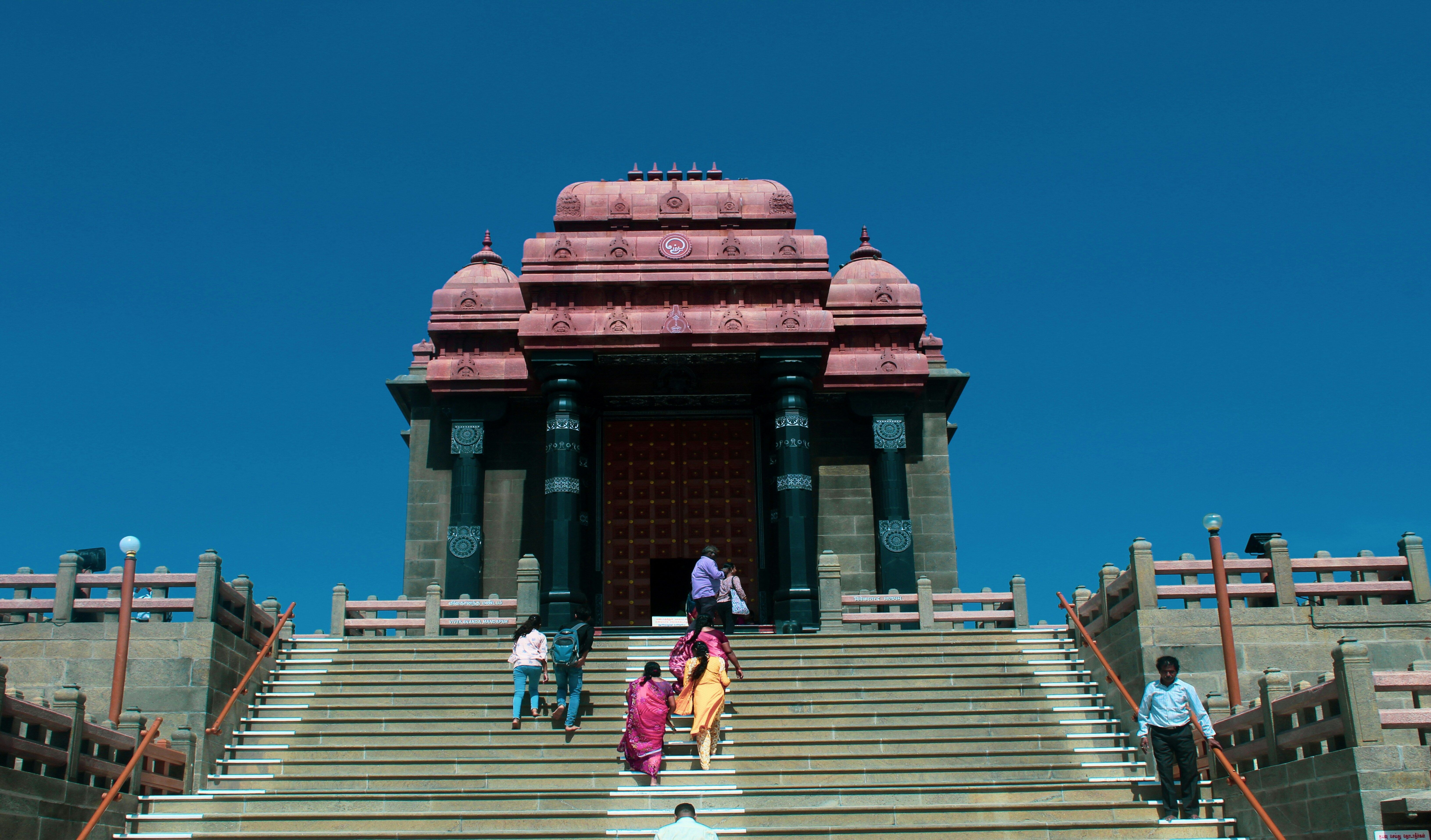 Spiritual South with Scenic Detours	