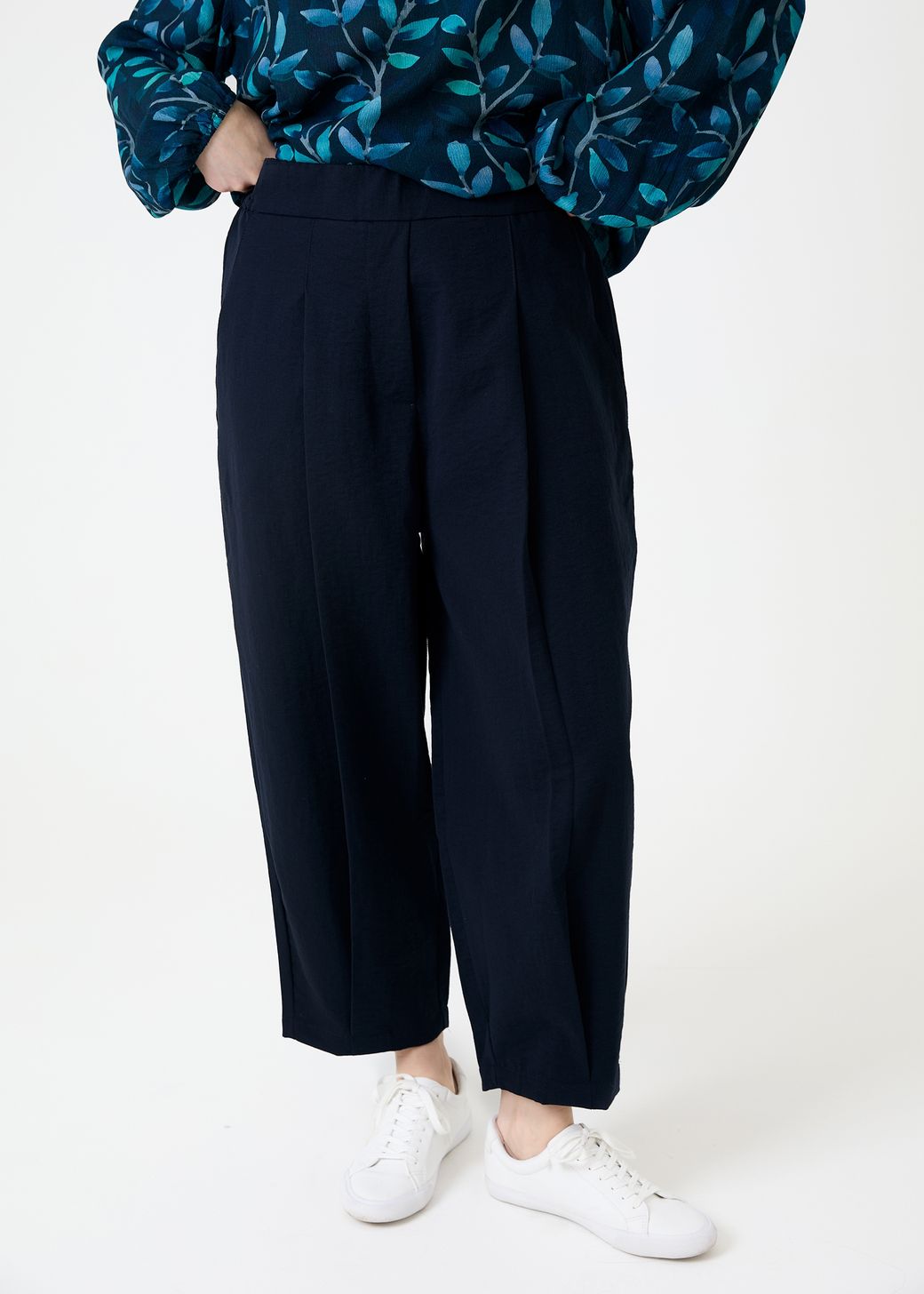 Twill Pleat Front Elastic Waist Trouser
